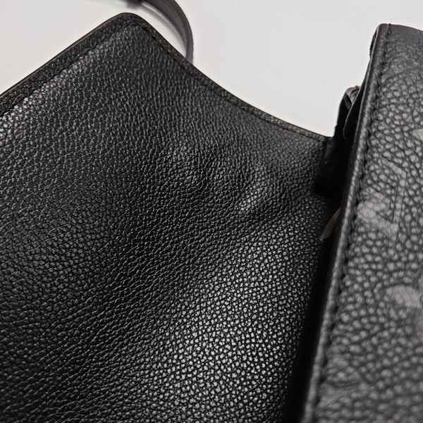 MÉTIS EAST WEST Monogram Calfskin Black