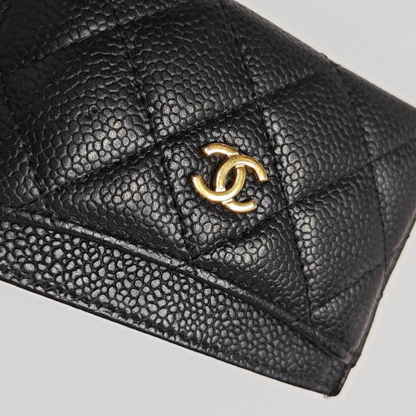 Authenticated pre-owned CLASSIC FLAP Quilted Grained Calfskin Black Card Holder - Card Holder at Looply