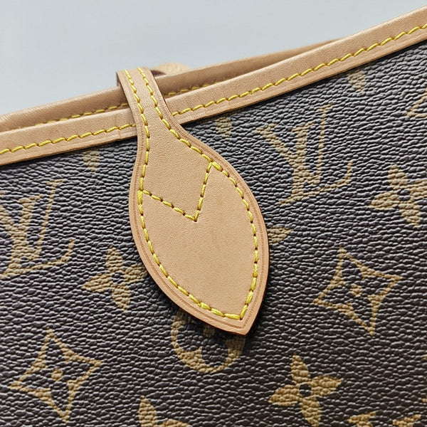 Authenticated pre-owned NEVERFULL MM Monogram Coated Canvas Brown - Tote Bag at Looply