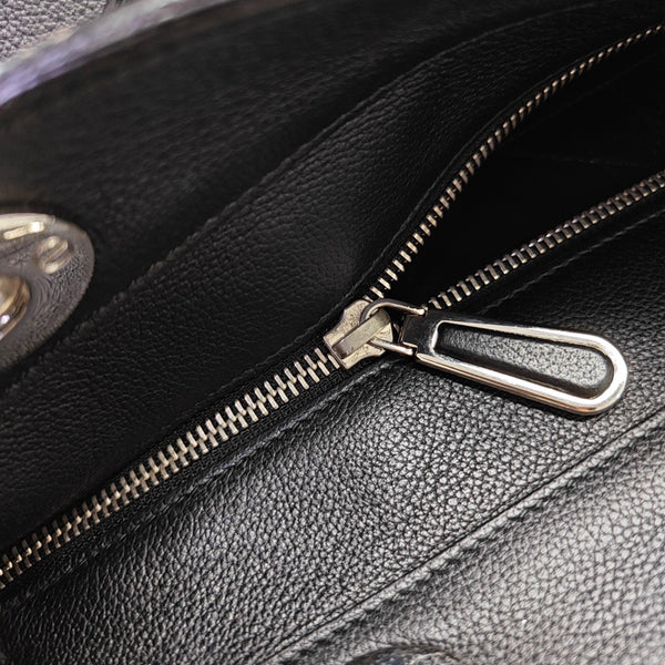 Nwts Ultra Med Quilted Calfskin Black