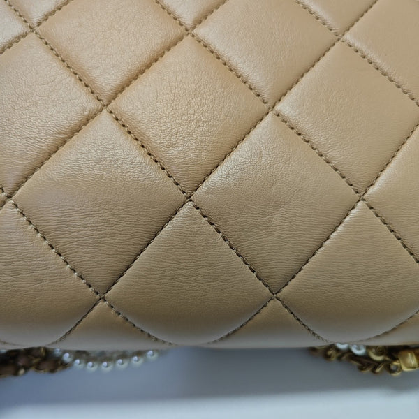 CLASSIC FLAP Mini Quilted Lambskin Beige