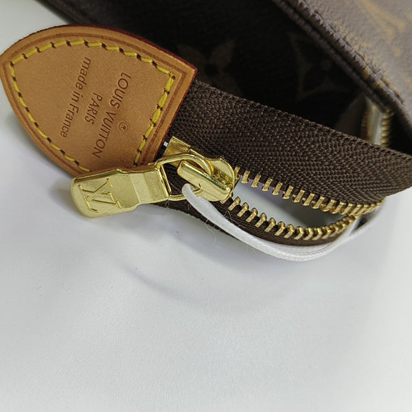 TOILET POCKET 26 Monogram Coated Canvas Brown