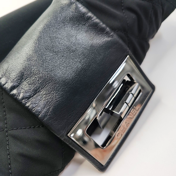 Authenticated pre-owned 2.55 Quilted Nylon Black - Top Handle Bag at Looply