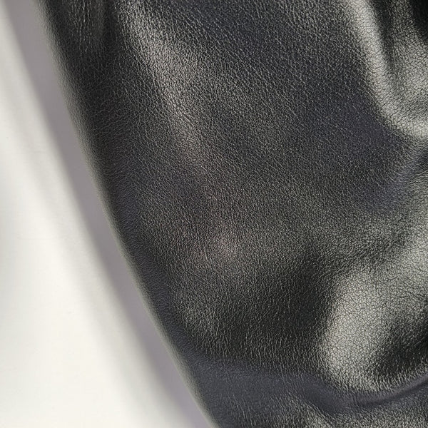The Pouch Mini Calfskin Black