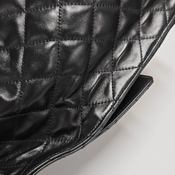 CHANEL 25 Medium Quilted Calfskin Black