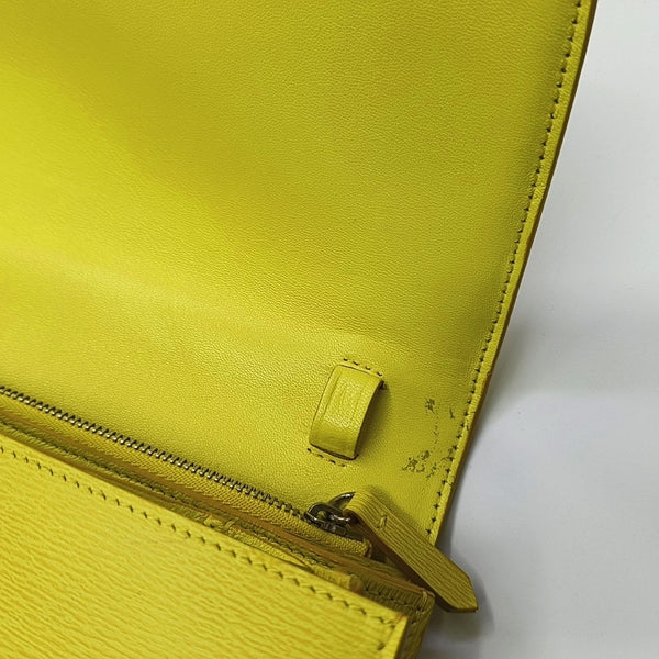 CLASSIC BOX Calfskin Yellow