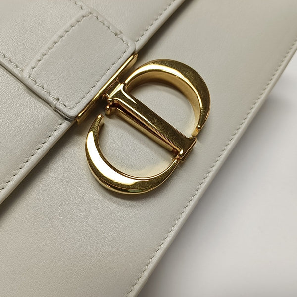 30 Montaigne East-West Small Calfskin White