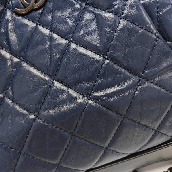 GABRIELLE Medium Quilted Calfskin Blue