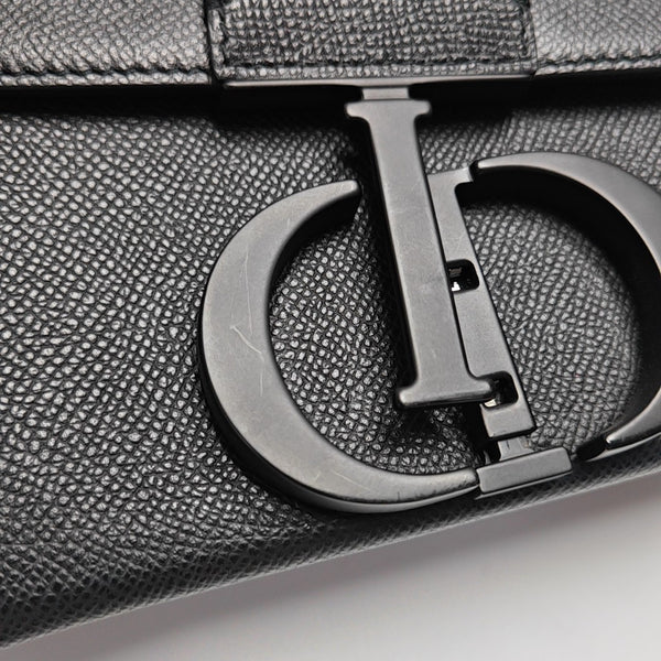 Authenticated pre-owned 30 Montaigne Calfskin Black - Shoulder Bag at Looply