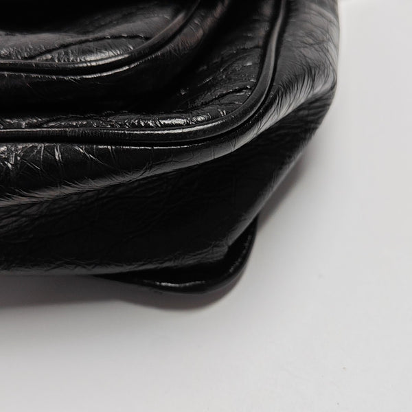 NIKI Medium Chevron Calfskin Black