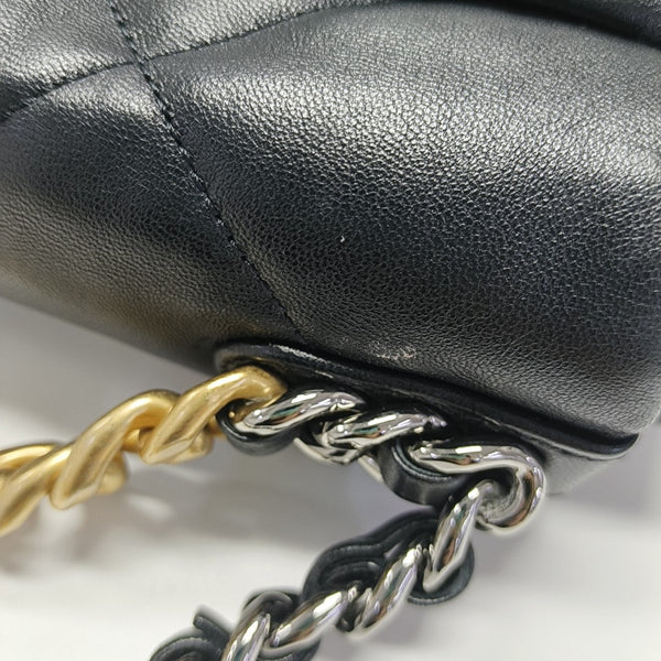 CHANEL 19 Small Quilted Lambskin Black