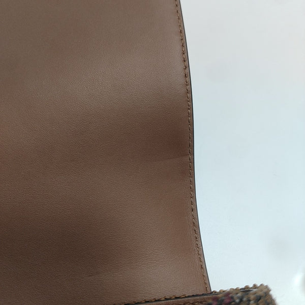 Canvas Brown