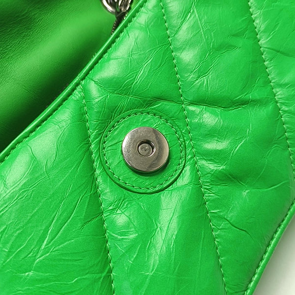 Authenticated pre-owned Crush Small Quilted Calfskin Green - Shoulder Bag at Looply