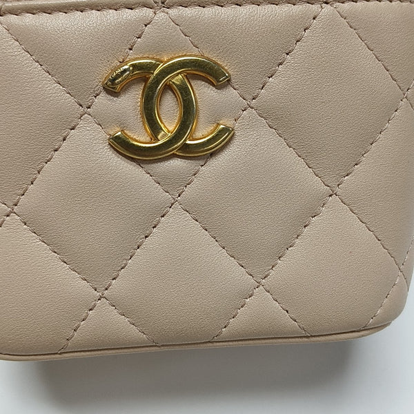 VANITY CASE Mini Quilted Lambskin Pink