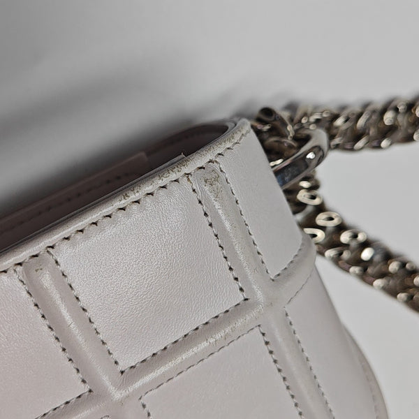 Diorama Medium Cannage Calfskin Pink
