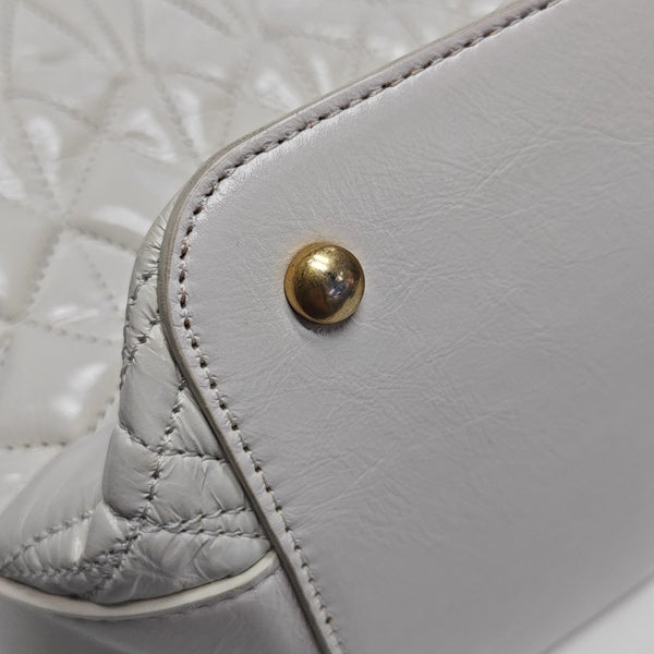 HOBO Quilted Calfskin White