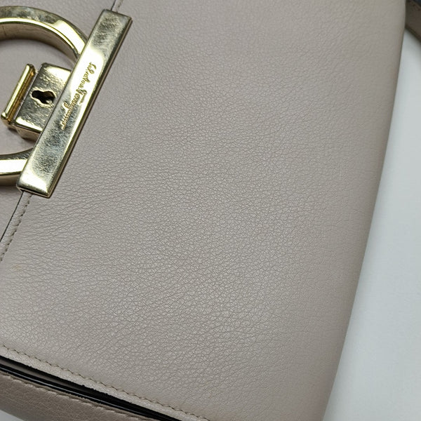 Gancino Calfskin Beige