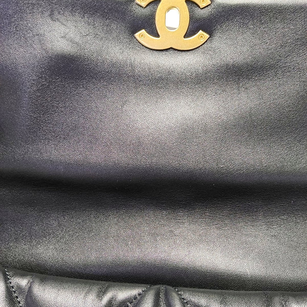 CHANEL 19 Large Quilted Lambskin Black