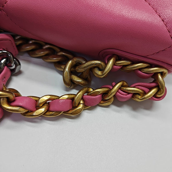 CHANEL 19 Small Quilted Lambskin Red