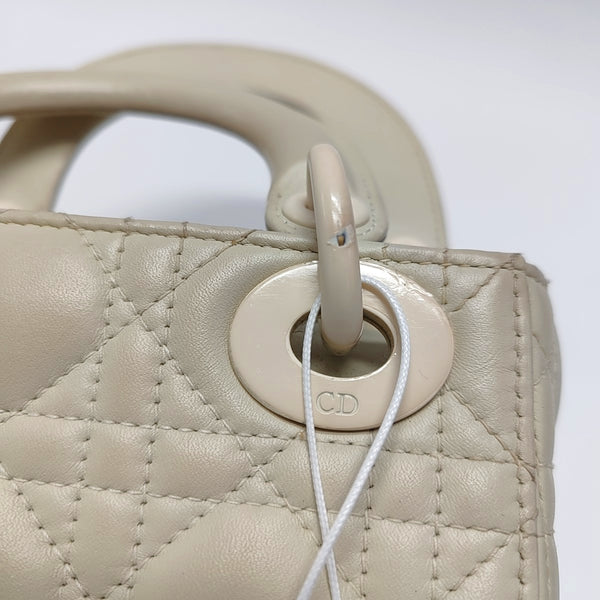 Authenticated pre-owned Lady Dior Mini Cannage Calfskin White - Tote Bag at Looply