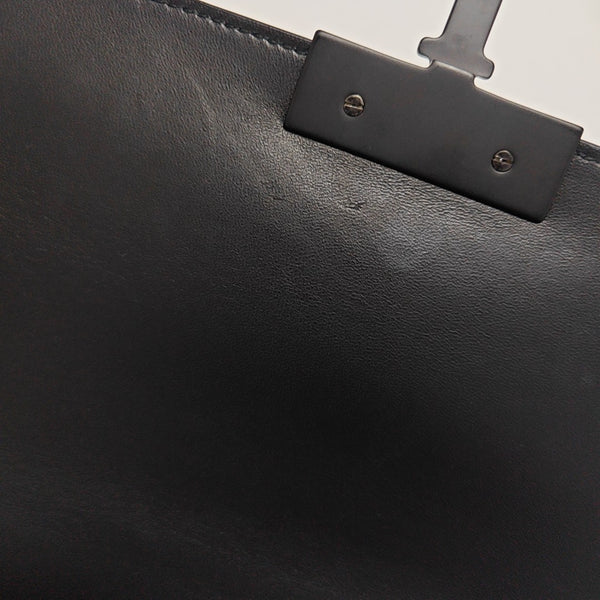 30 Montaigne Medium Calfskin Black