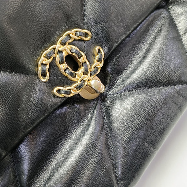 CHANEL 19 Medium Quilted Lambskin Black