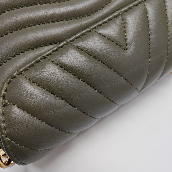 NEW WAVE Quilted Calfskin Green
