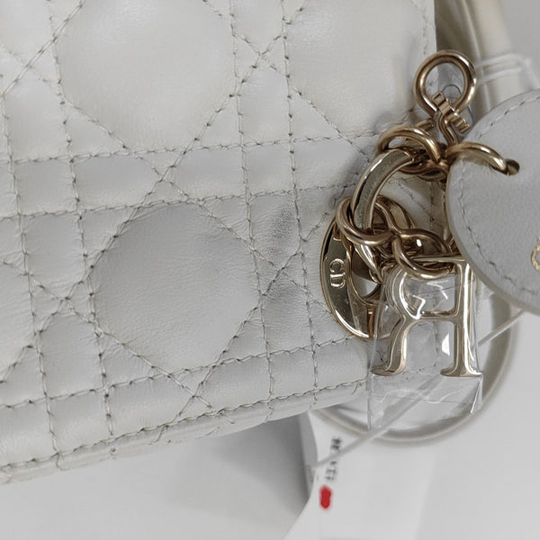 Authenticated pre-owned Lady Dior Super Mini Cannage Lambskin White - Tote Bag at Looply