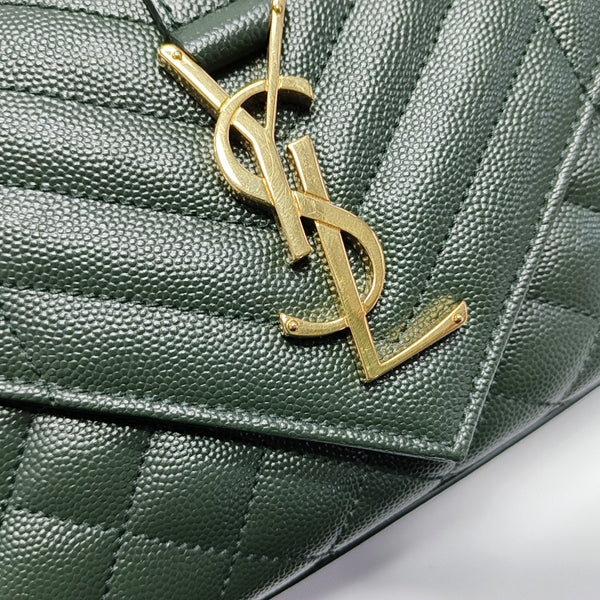 Authenticated pre-owned ENVELOPE Small Chevron, Quilted Calfskin Green - Shoulder Bag at Looply