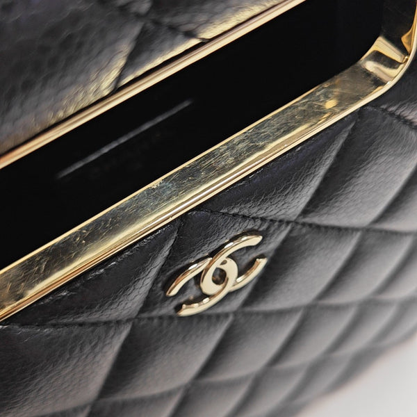Quilted Grained Calfskin Shoulder Bag Black