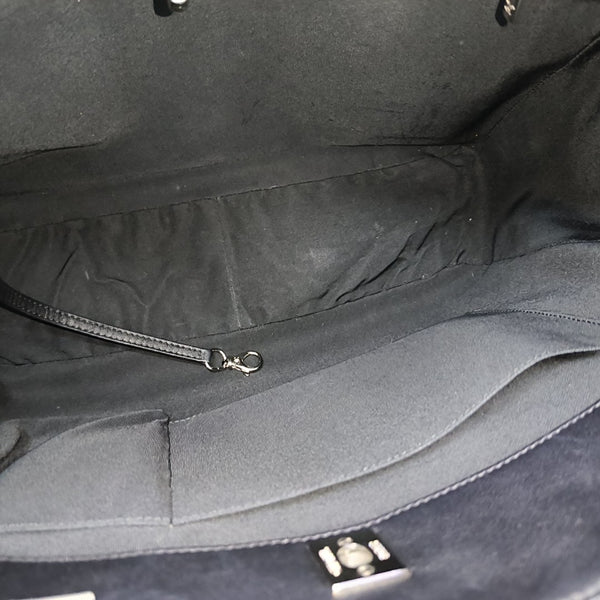 Quilted Calfskin Large Black