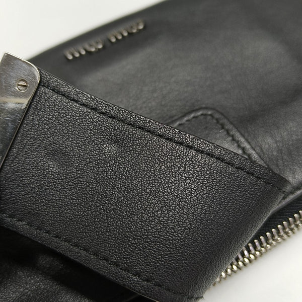 Bolso bandolera de piel de becerro negro