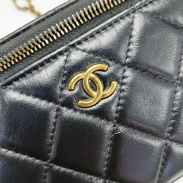 VANITY CASE Small Quilted Lambskin Black