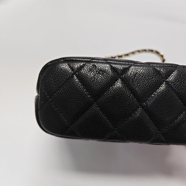 HOBO Quilted Grained Calfskin Black