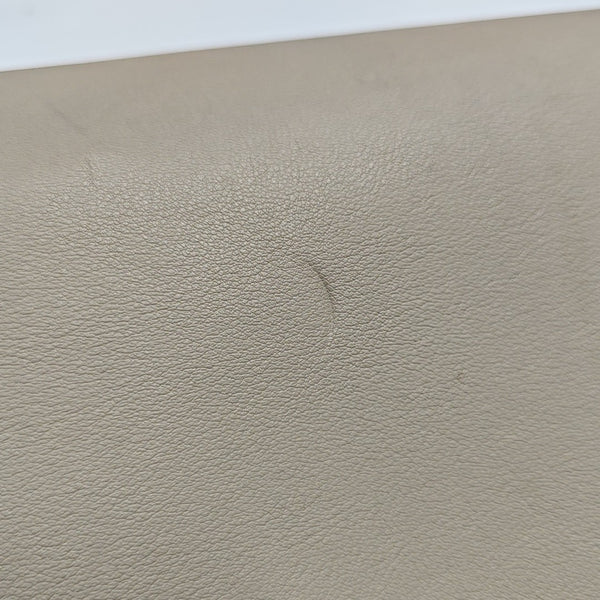 Peekaboo Essential Medium Calfskin Beige