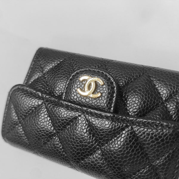 CLASSIC FLAP Quilted Grained Calfskin Black Card Holder