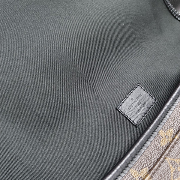 MAGNETIC Monogram Coated Canvas Brown