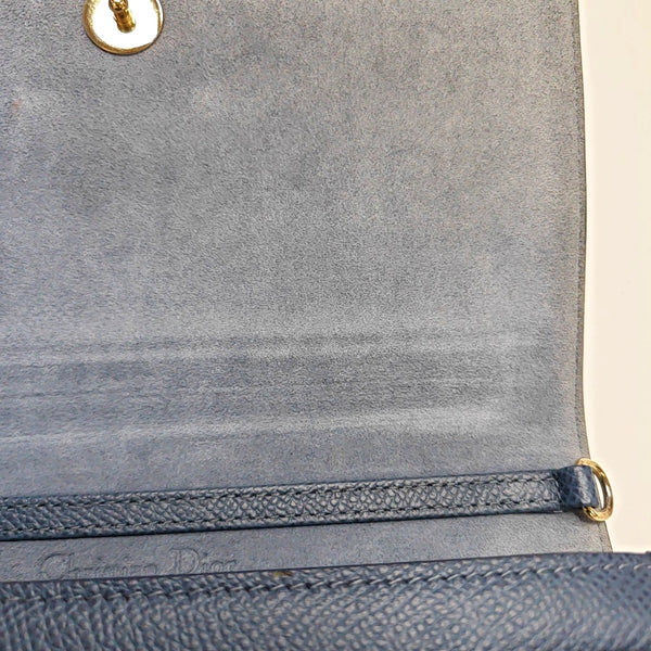 Authenticated pre-owned 30 Montaigne Calfskin Blue - Shoulder Bag at Looply