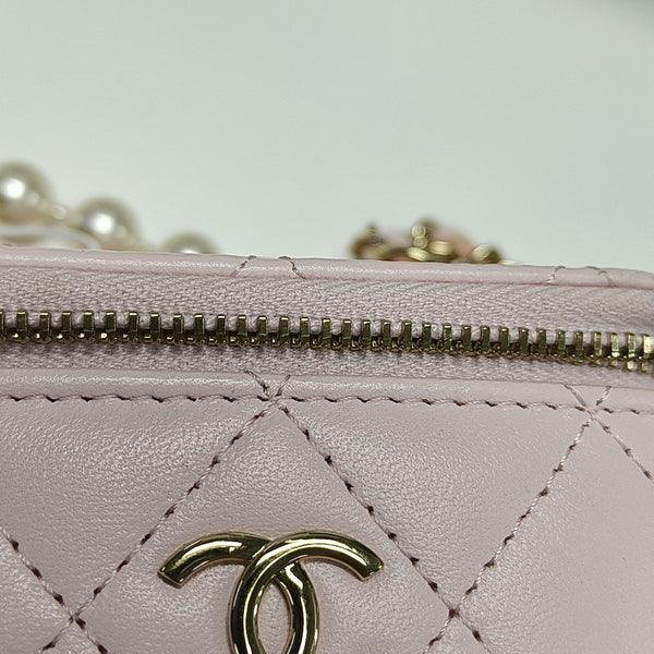 VANITY CASE Mini Quilted Lambskin Pink