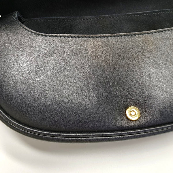 Authenticated pre-owned Bobby Calfskin Black - Shoulder Bag at Looply