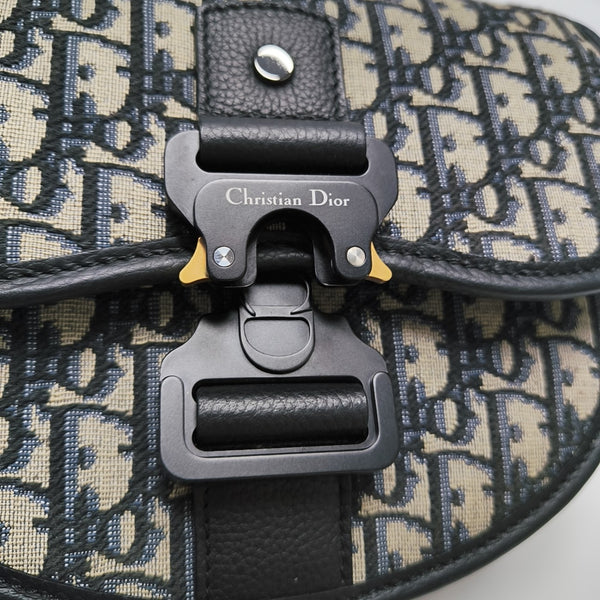 Gallop Oblique Canvas Black
