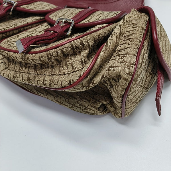 Street Chic Oblique Canvas Brown