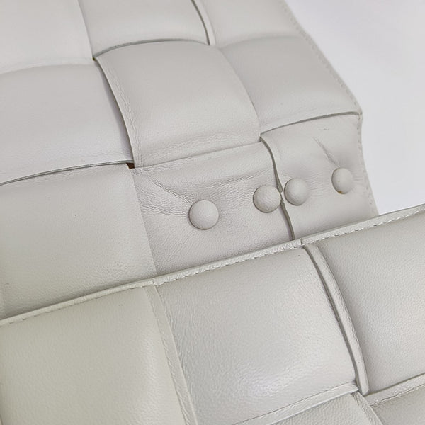 Cassette Medium Lambskin White