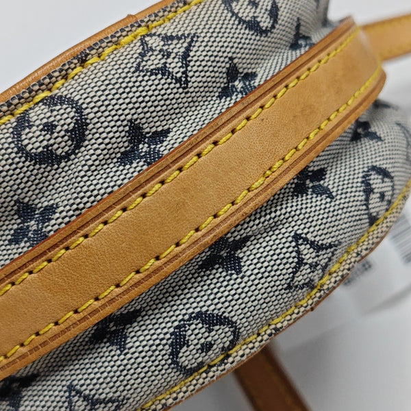 JEANNE Monogram Canvas Gray