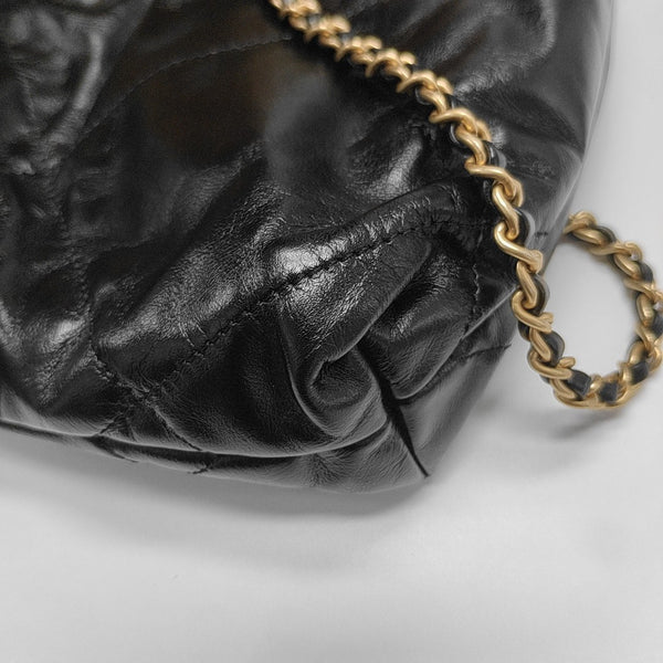 CHANEL 22 Mini Quilted Calfskin Black
