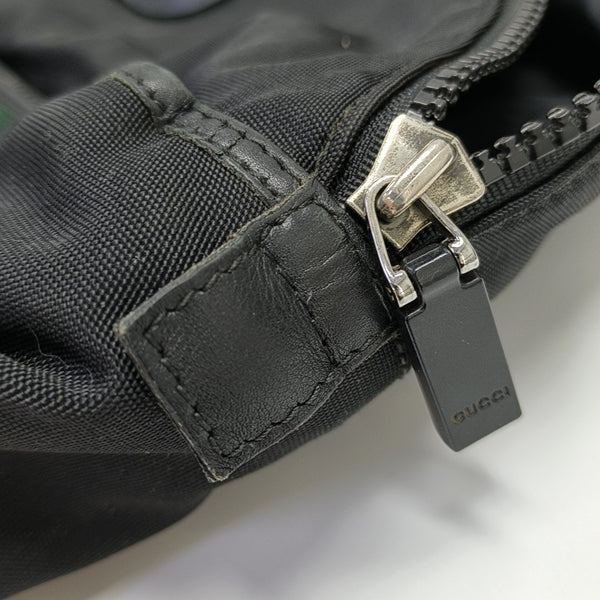 Signature Canvas Black