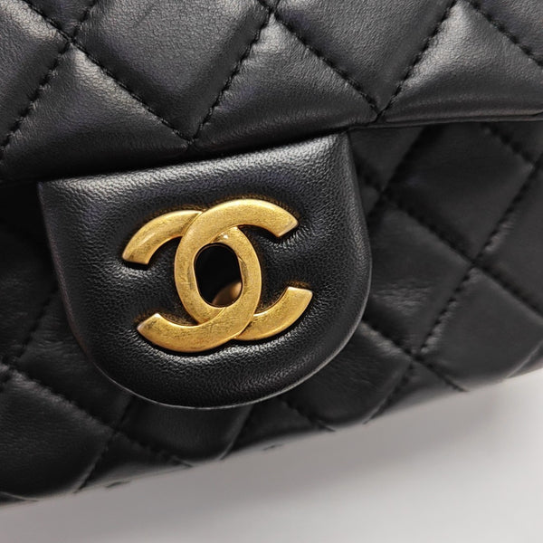 CLASSIC FLAP Mini Quilted Lambskin Black