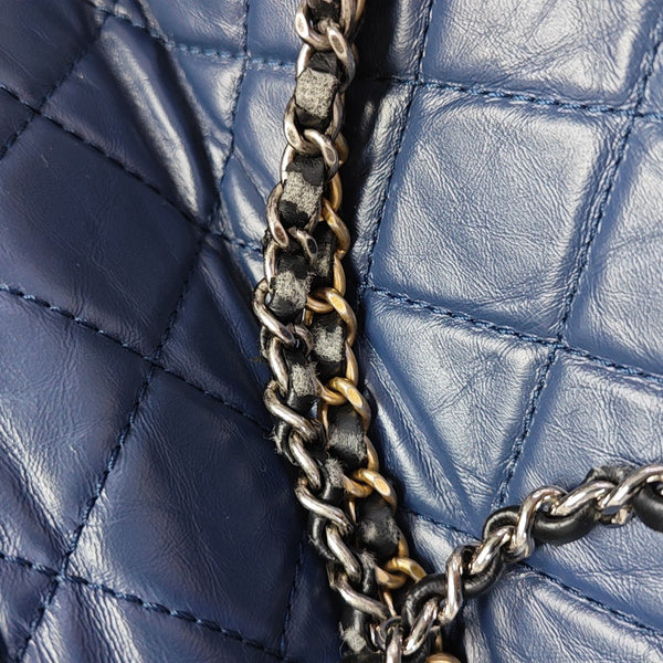 GABRIELLE Small Quilted Calfskin Blue