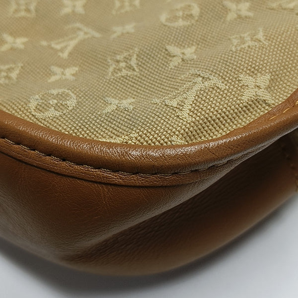 BERANGERE Monogram Canvas Brown