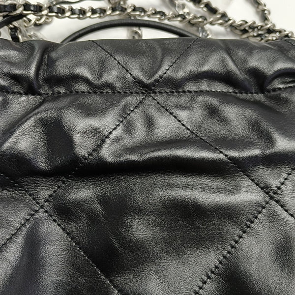CHANEL 22 Mini Quilted Calfskin Black